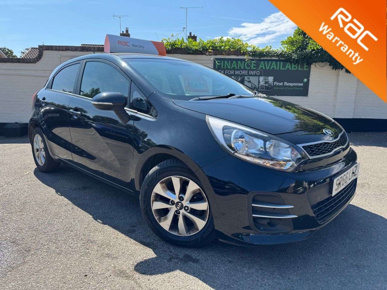 A 2017 KIA RIO 1.25 EcoDynamics SE Hatchback 5dr Petrol Manual Euro 6 (s/s) (84 bhp) 6 MON A 2017 KIA RIO 1.25 EcoDynamics SE Hatchback 5dr Petrol Manual Euro 6 (s/s) (84 bhp) 6 MON