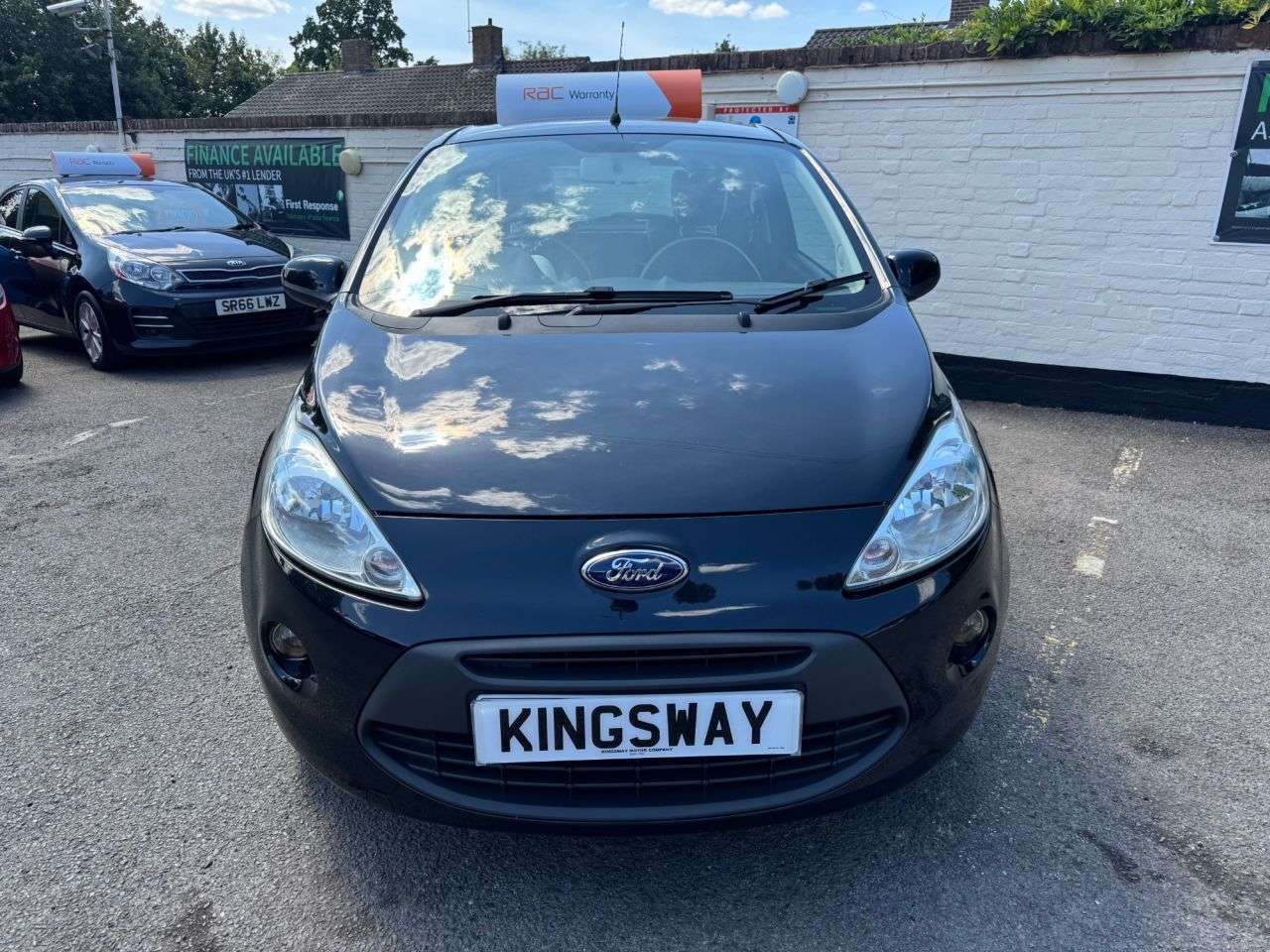 A 2016 FORD KA 1.2 Zetec Black Edition Hatchback 3dr Petrol Manual Euro 6 (s/s) (69 ps) 6 A 2016 FORD KA 1.2 Zetec Black Edition Hatchback 3dr Petrol Manual Euro 6 (s/s) (69 ps) 6