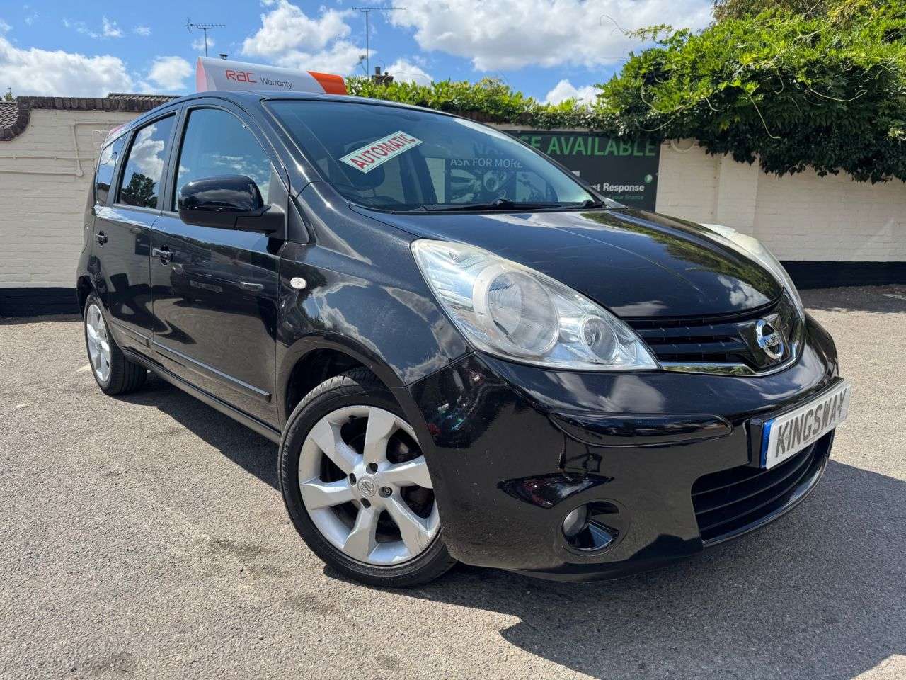 A 2010 NISSAN NOTE 1.6 16V Tekna Hatchback 5dr Petrol Auto Euro 4 (110 ps) 6 MONTHS RAC WARRAN A 2010 NISSAN NOTE 1.6 16V Tekna Hatchback 5dr Petrol Auto Euro 4 (110 ps) 6 MONTHS RAC WARRAN