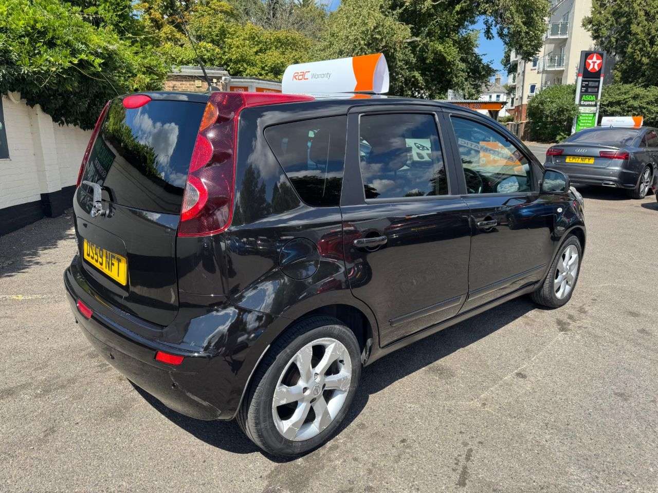 2010 NISSAN NOTE 2010 NISSAN NOTE