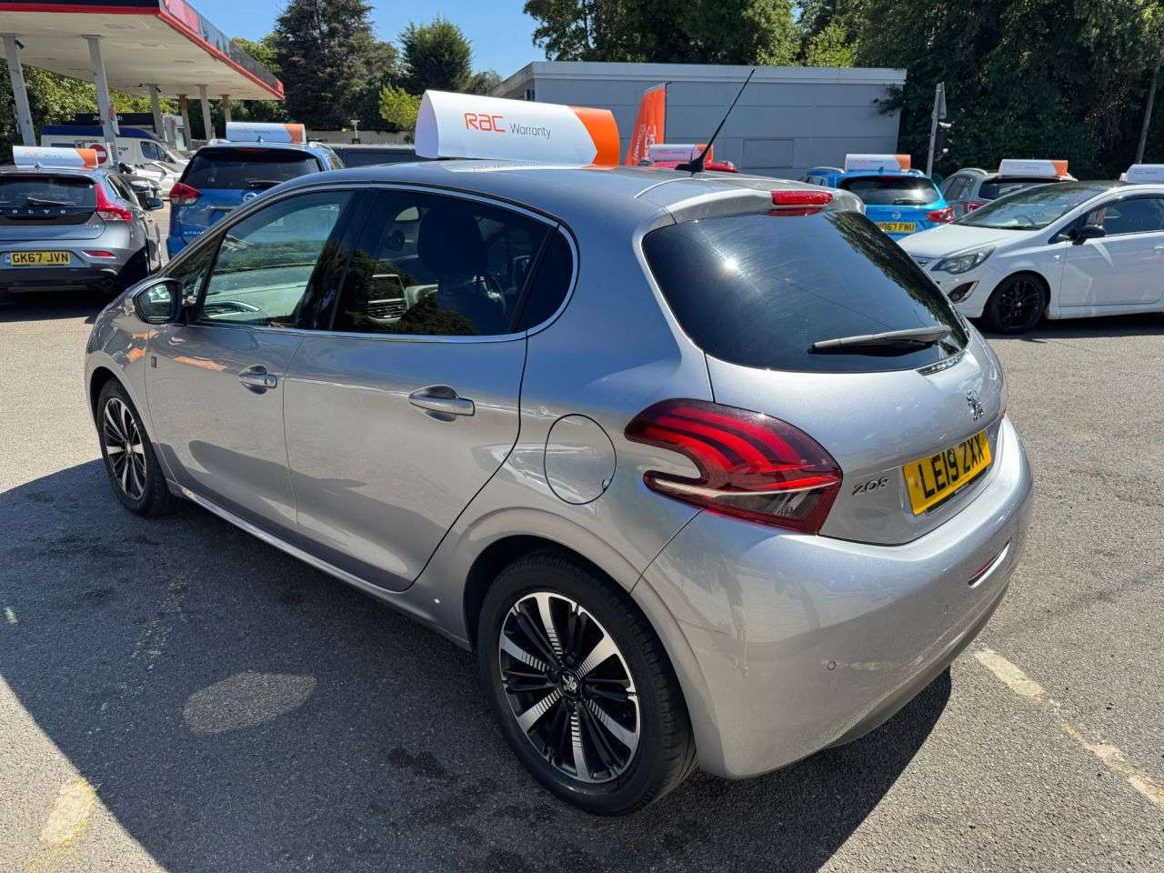 2019 PEUGEOT 208 2019 PEUGEOT 208