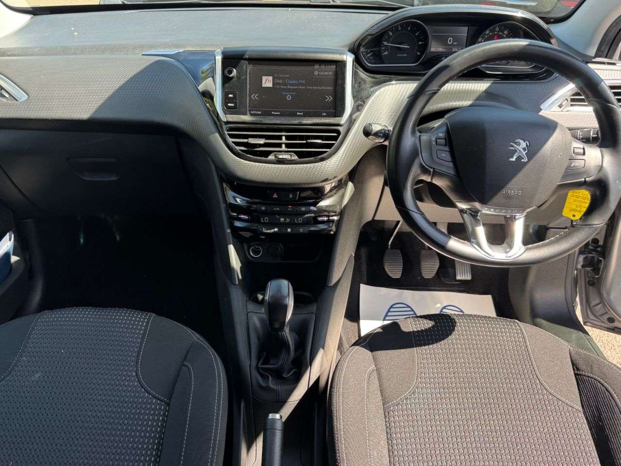 2019 PEUGEOT 208 2019 PEUGEOT 208