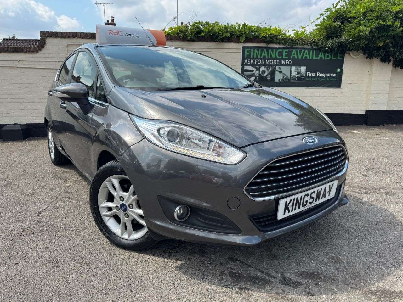 A 2015 FORD FIESTA 1.25 Zetec Hatchback 5dr Petrol Manual Euro 6 (82 ps) 6 MONTHS RAC WARRANTY A 2015 FORD FIESTA 1.25 Zetec Hatchback 5dr Petrol Manual Euro 6 (82 ps) 6 MONTHS RAC WARRANTY
