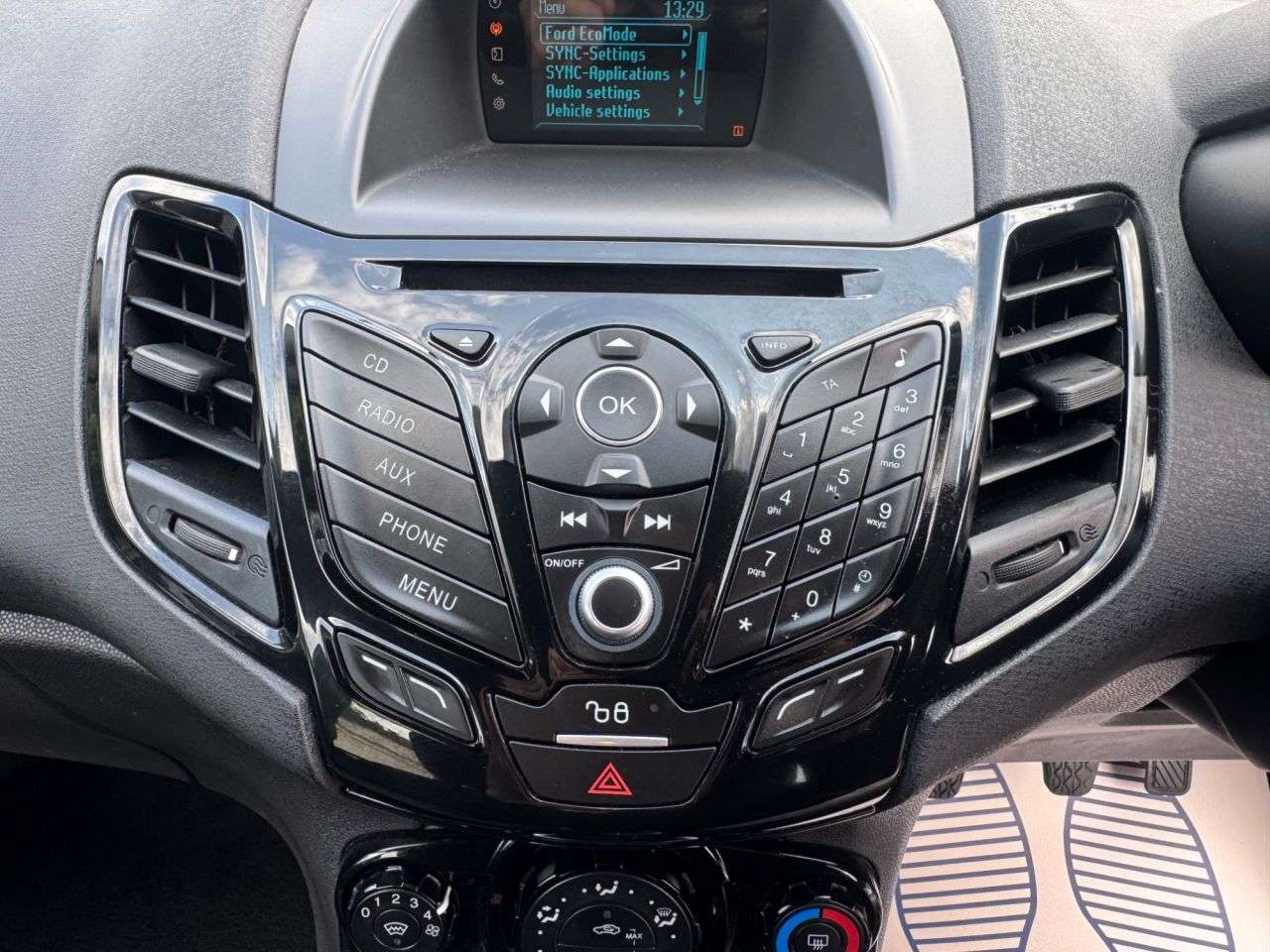 2015 FORD FIESTA 2015 FORD FIESTA