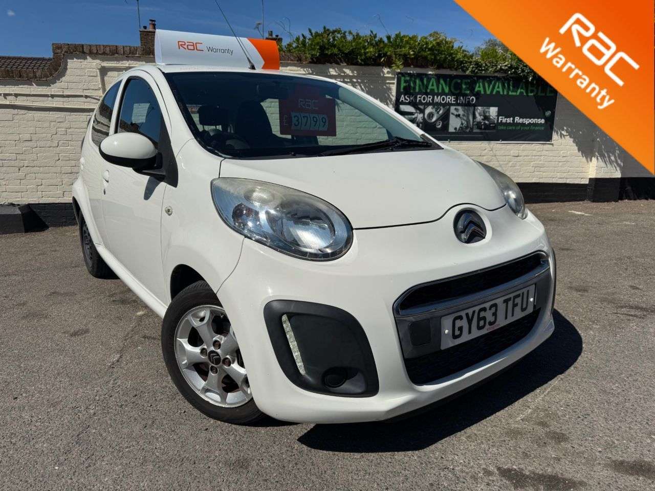 A 2014 CITROEN C1 1.0i Edition Hatchback 5dr Petrol Manual Euro 5 (68 ps) 6 MONTHS RAC WARRAN A 2014 CITROEN C1 1.0i Edition Hatchback 5dr Petrol Manual Euro 5 (68 ps) 6 MONTHS RAC WARRAN