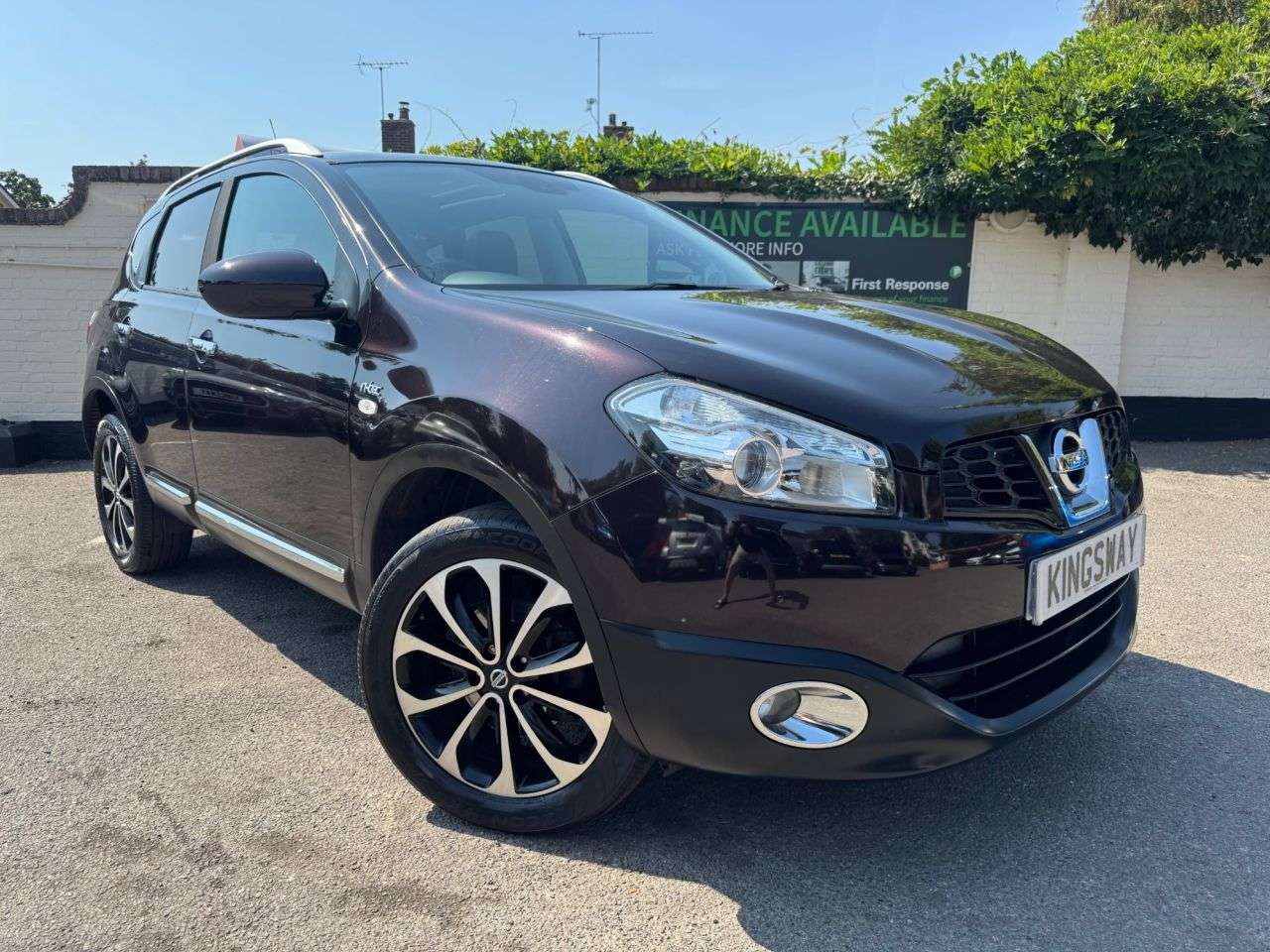 A 2011 NISSAN QASHQAI 1.6 n-tec SUV 5dr Petrol Manual 2WD Euro 5 (117 ps) 6 MONTHS RAC WARRANTY I A 2011 NISSAN QASHQAI 1.6 n-tec SUV 5dr Petrol Manual 2WD Euro 5 (117 ps) 6 MONTHS RAC WARRANTY I