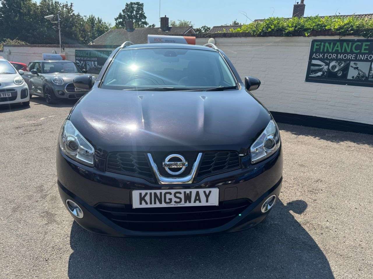 A 2011 NISSAN QASHQAI 1.6 n-tec SUV 5dr Petrol Manual 2WD Euro 5 (117 ps) 6 MONTHS RAC WARRANTY I A 2011 NISSAN QASHQAI 1.6 n-tec SUV 5dr Petrol Manual 2WD Euro 5 (117 ps) 6 MONTHS RAC WARRANTY I