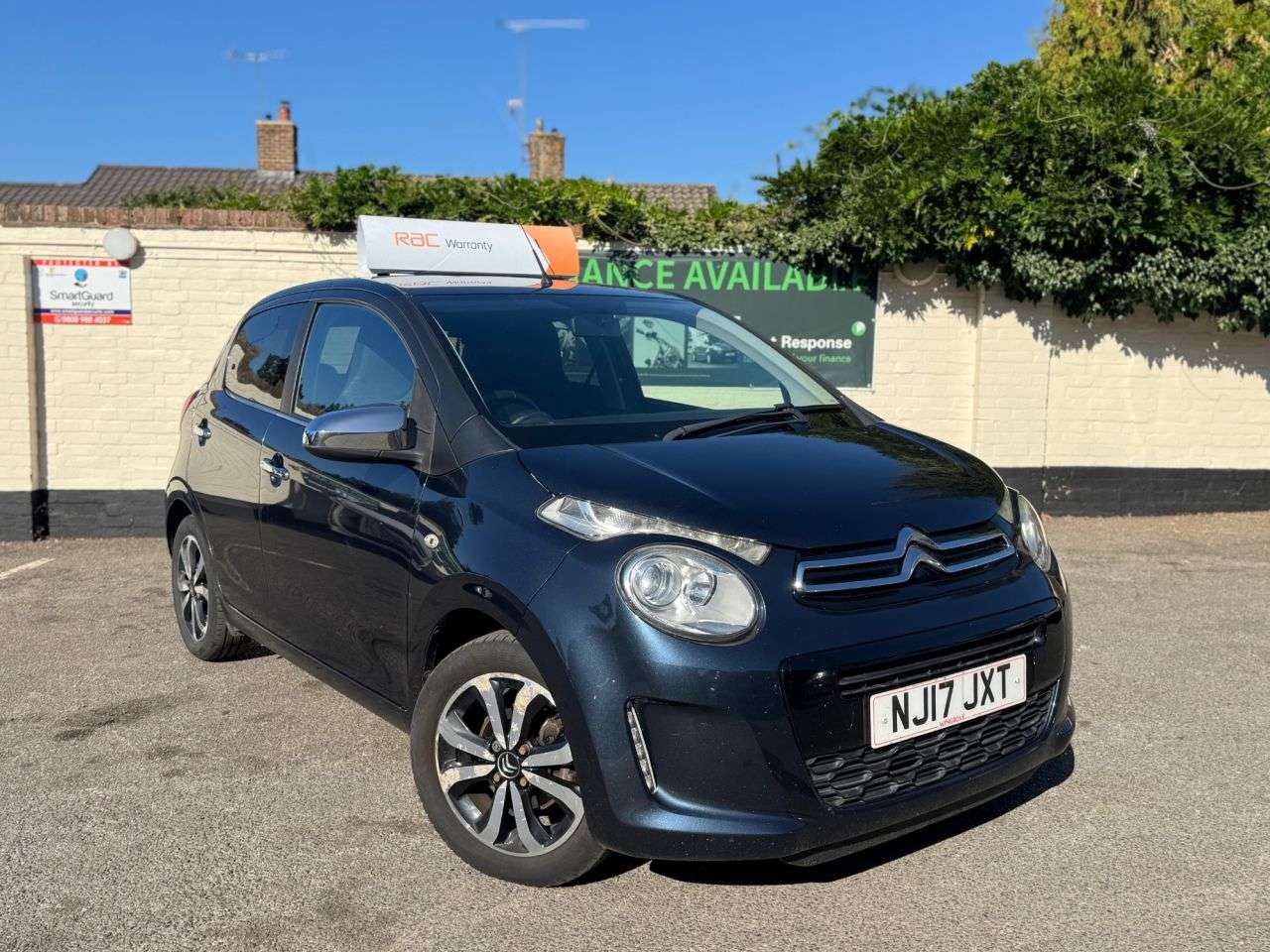 A 2017 CITROEN C1 1.2 PureTech Flair Hatchback 5dr Petrol Manual Euro 6 (82 ps) 6 MONTHS RAC A 2017 CITROEN C1 1.2 PureTech Flair Hatchback 5dr Petrol Manual Euro 6 (82 ps) 6 MONTHS RAC