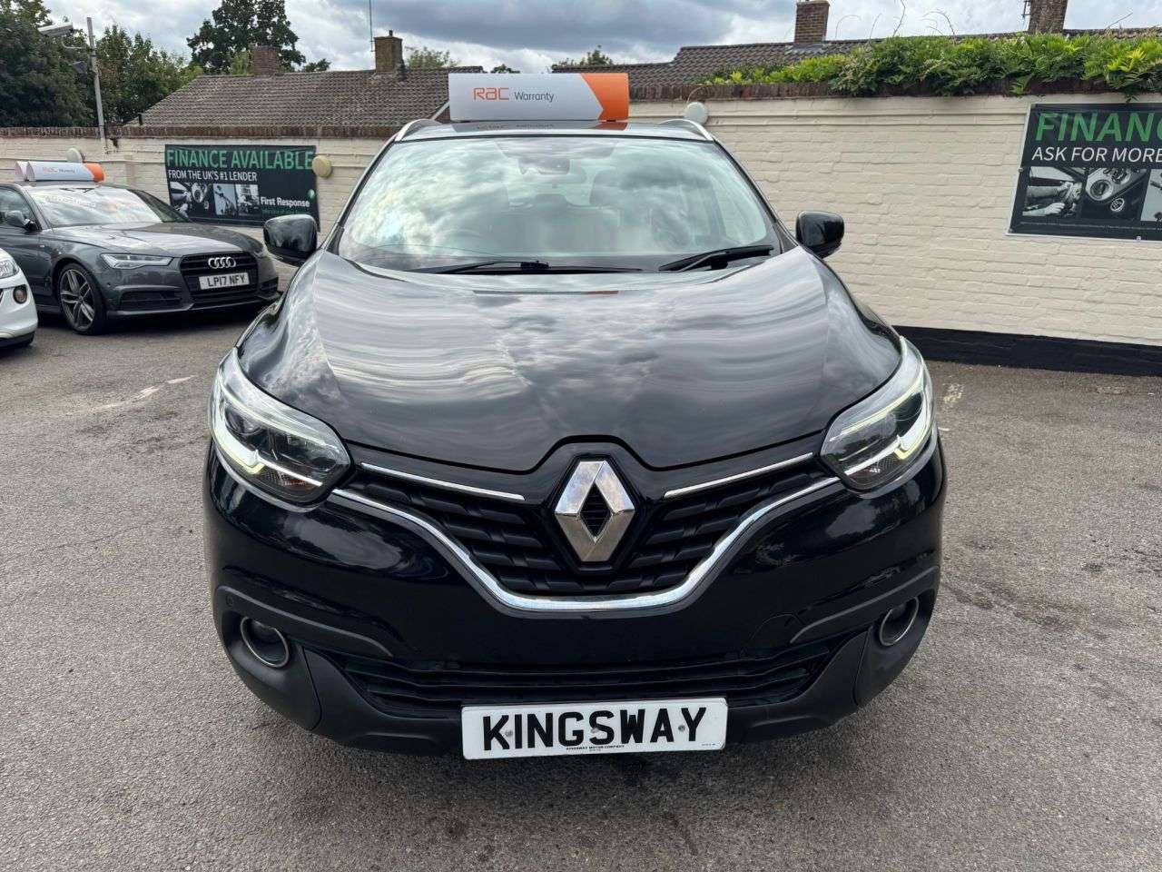 A 2017 RENAULT KADJAR 1.5 dCi Dynamique S Nav SUV 5dr Diesel Manual Euro 6 (s/s) (110 ps) 6 MONTH A 2017 RENAULT KADJAR 1.5 dCi Dynamique S Nav SUV 5dr Diesel Manual Euro 6 (s/s) (110 ps) 6 MONTH