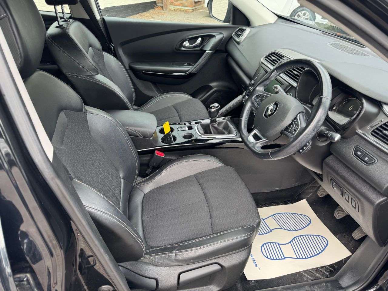 2017 RENAULT KADJAR 2017 RENAULT KADJAR