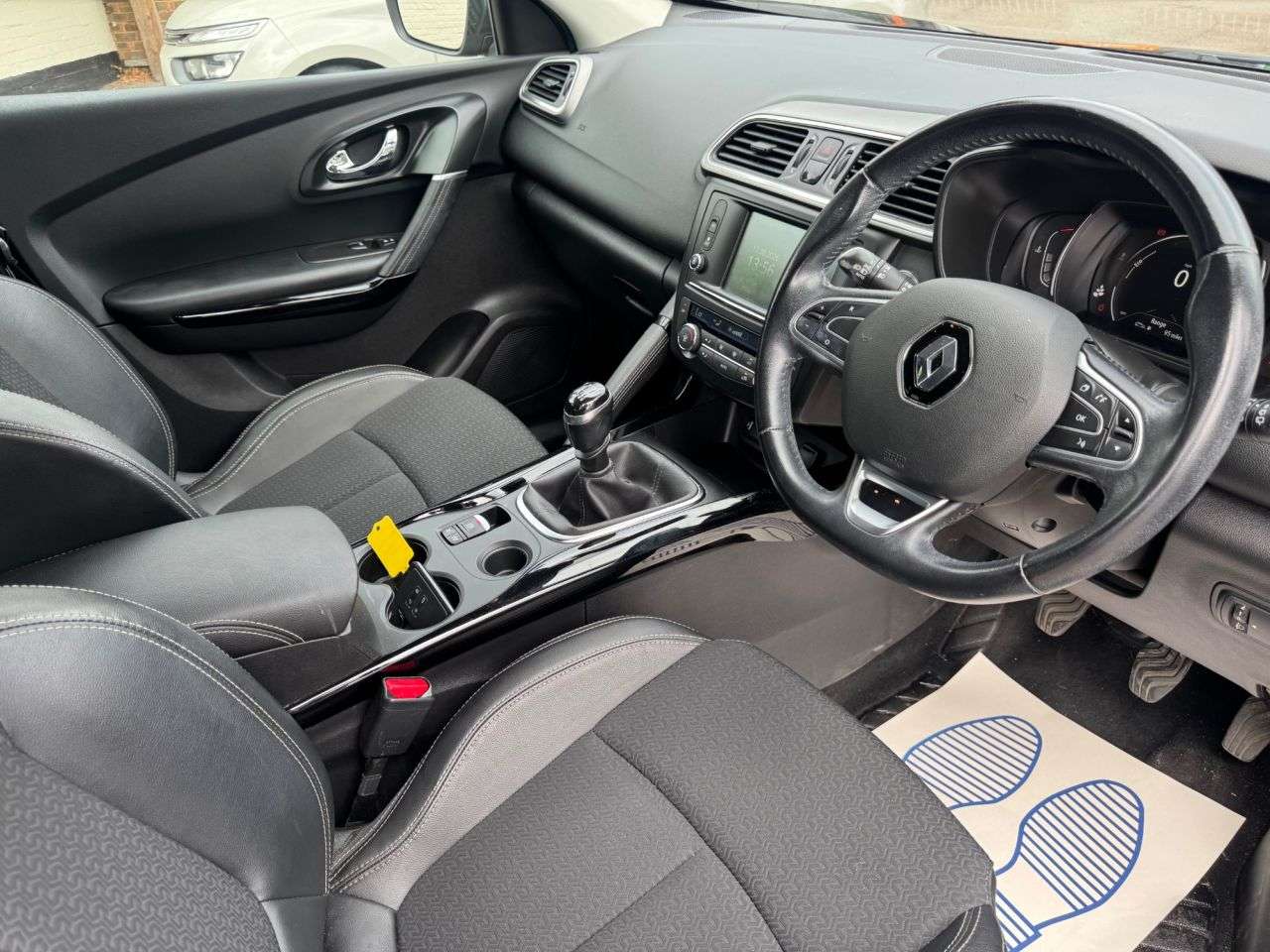 2017 RENAULT KADJAR 2017 RENAULT KADJAR