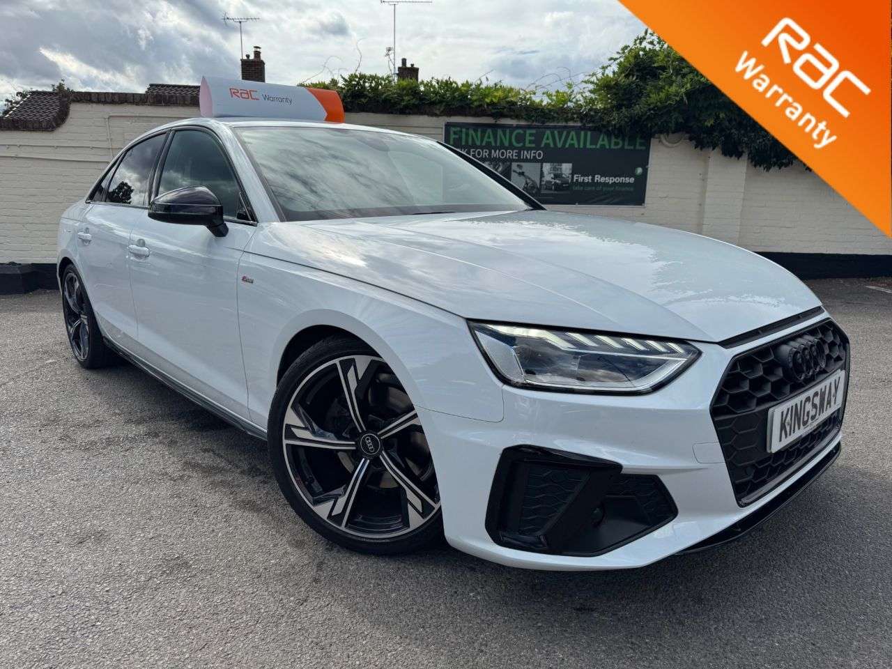 A 2022 AUDI A4 2.0 TFSI 35 Black Edition Saloon 4dr Petrol S Tronic Euro 6 (s/s) (150 ps) A 2022 AUDI A4 2.0 TFSI 35 Black Edition Saloon 4dr Petrol S Tronic Euro 6 (s/s) (150 ps)