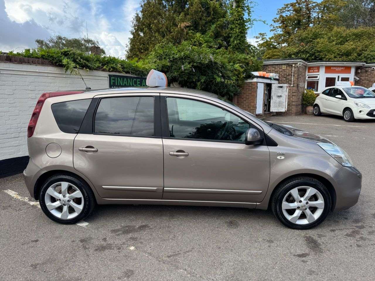 2010 NISSAN NOTE 2010 NISSAN NOTE