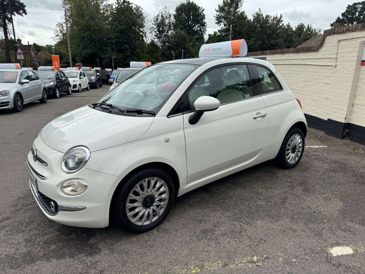 2017 FIAT 500 2017 FIAT 500