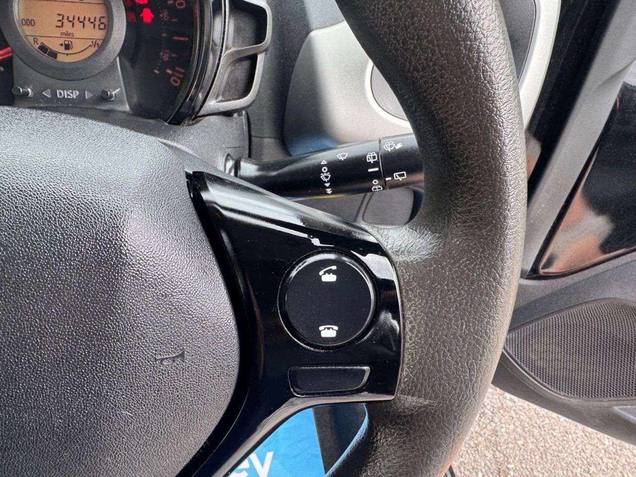 2015 PEUGEOT 108 2015 PEUGEOT 108