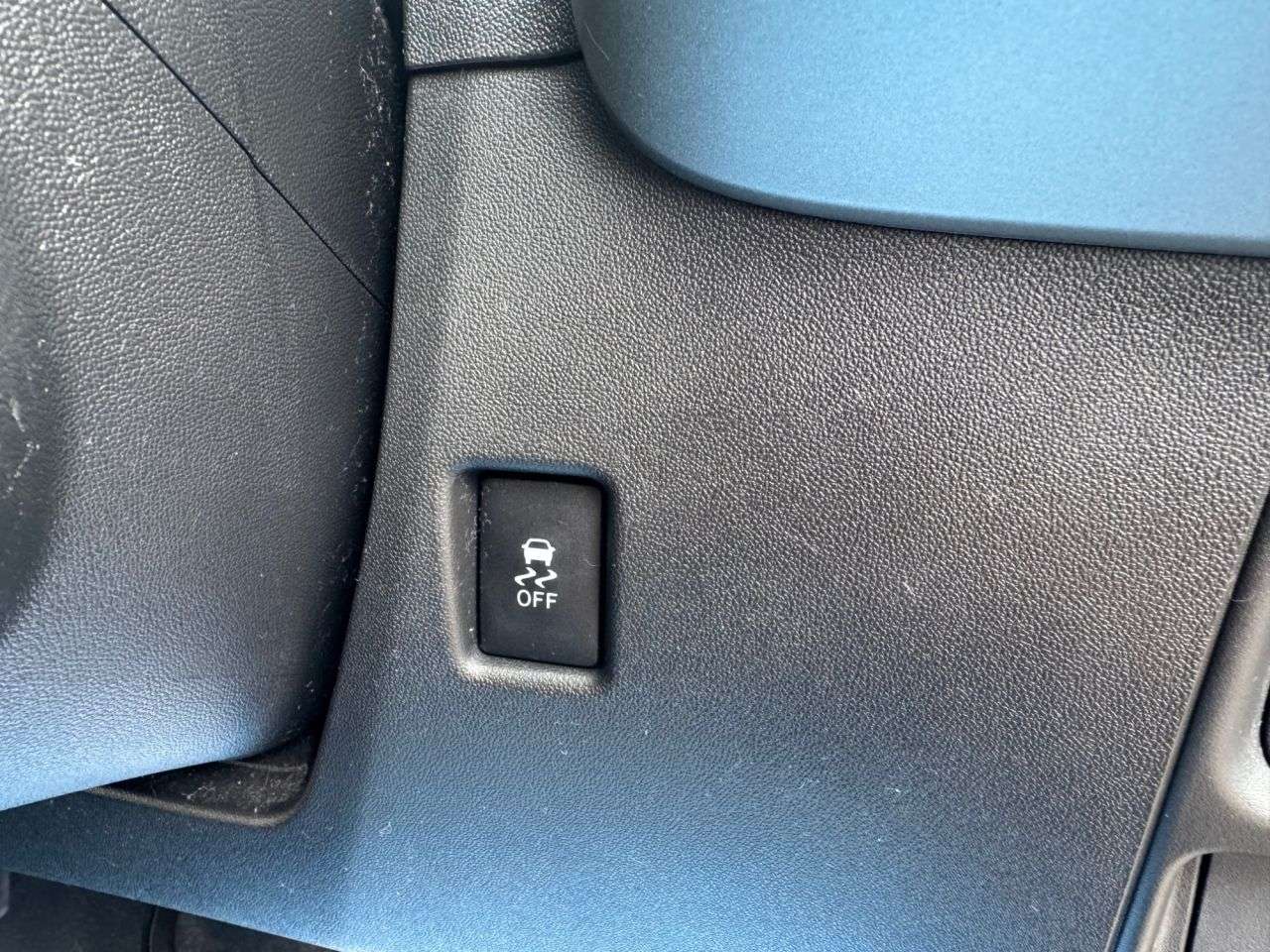 2015 PEUGEOT 108 2015 PEUGEOT 108