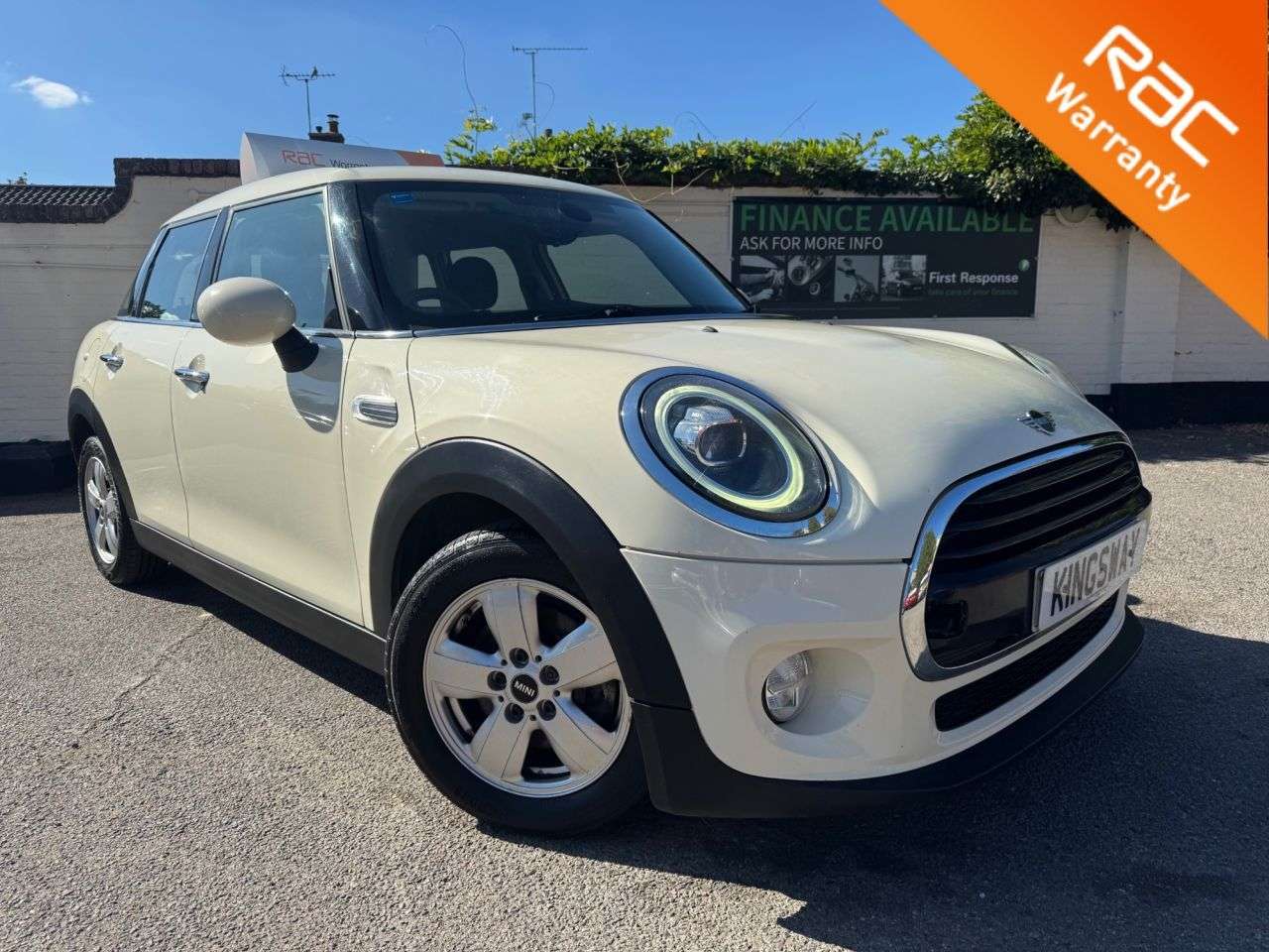 A 2019 MINI HATCH 1.5 Cooper GPF Hatchback 5dr Petrol Manual Euro 6 (s/s) (136 ps) 6 MONTHS R A 2019 MINI HATCH 1.5 Cooper GPF Hatchback 5dr Petrol Manual Euro 6 (s/s) (136 ps) 6 MONTHS R