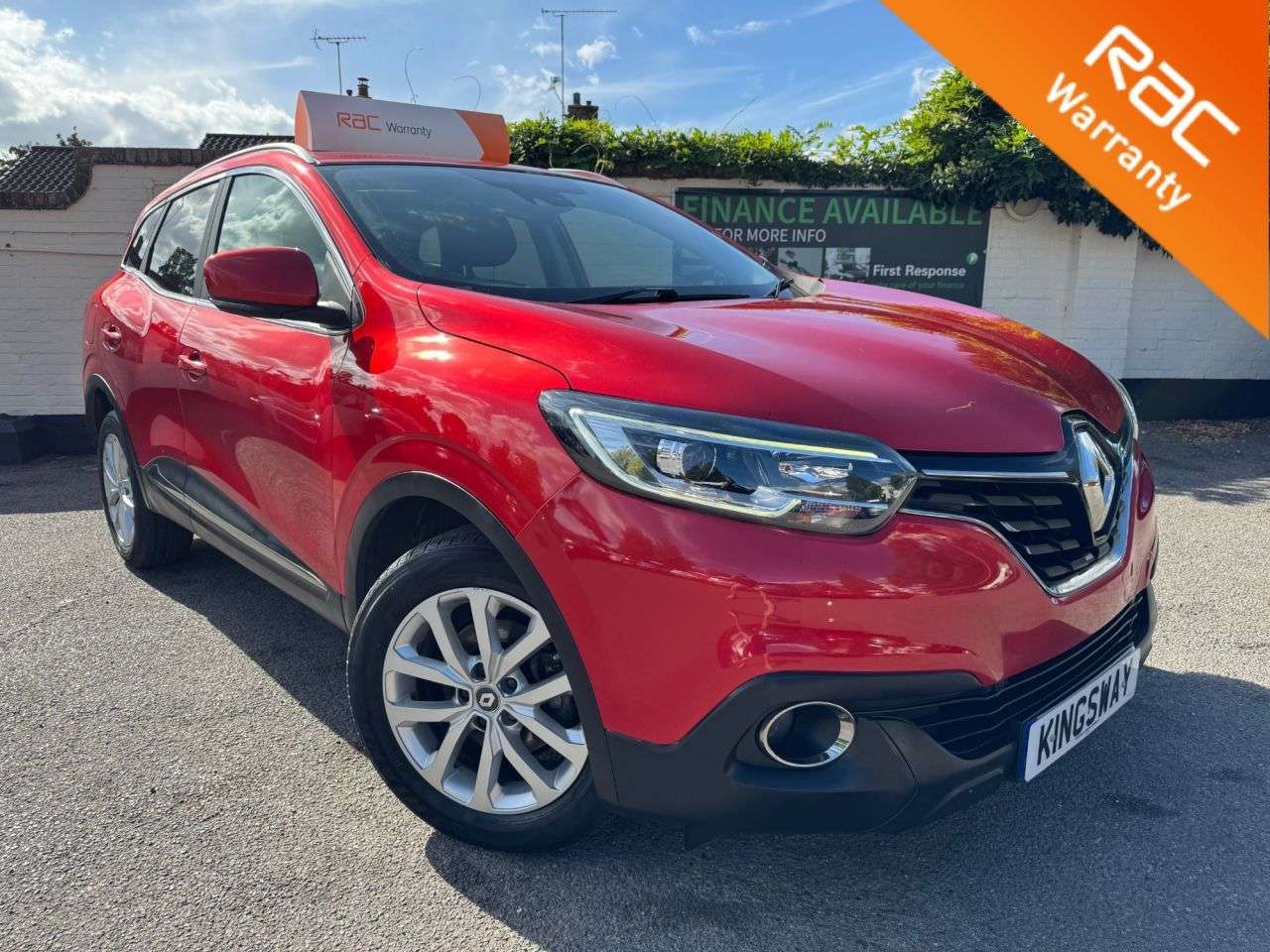 A 2017 RENAULT KADJAR 1.5 dCi Dynamique Nav SUV 5dr Diesel Manual Euro 6 (s/s) (110 ps) 6 MONTHS A 2017 RENAULT KADJAR 1.5 dCi Dynamique Nav SUV 5dr Diesel Manual Euro 6 (s/s) (110 ps) 6 MONTHS