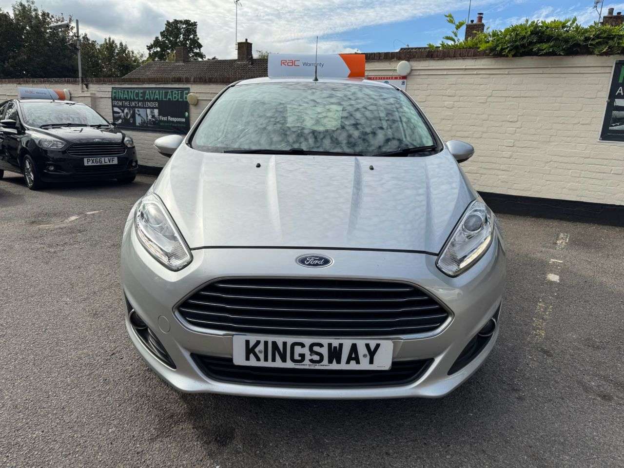 A 2016 FORD FIESTA 1.5 TDCi Zetec Hatchback 5dr Diesel Manual Euro 6 (75 ps) A 2016 FORD FIESTA 1.5 TDCi Zetec Hatchback 5dr Diesel Manual Euro 6 (75 ps)