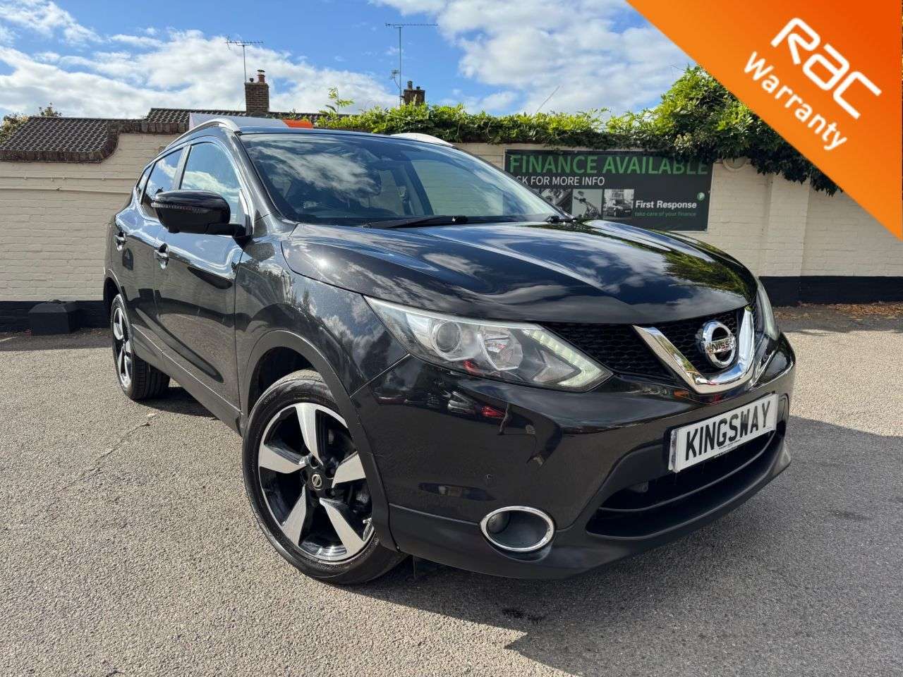 A 2016 NISSAN QASHQAI 1.5 dCi N-Connecta SUV 5dr Diesel Manual 2WD Euro 6 (s/s) (110 ps) 6 MONTHS A 2016 NISSAN QASHQAI 1.5 dCi N-Connecta SUV 5dr Diesel Manual 2WD Euro 6 (s/s) (110 ps) 6 MONTHS