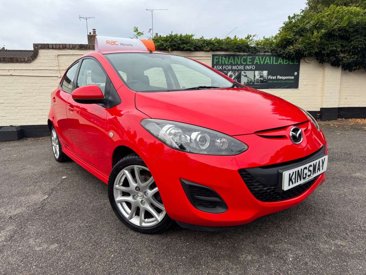 A 2011 MAZDA MAZDA2 1.3 Tamura Hatchback 5dr Petrol Manual Euro 5 (84 ps) 6 MONTHS RAC WARRANTY A 2011 MAZDA MAZDA2 1.3 Tamura Hatchback 5dr Petrol Manual Euro 5 (84 ps) 6 MONTHS RAC WARRANTY