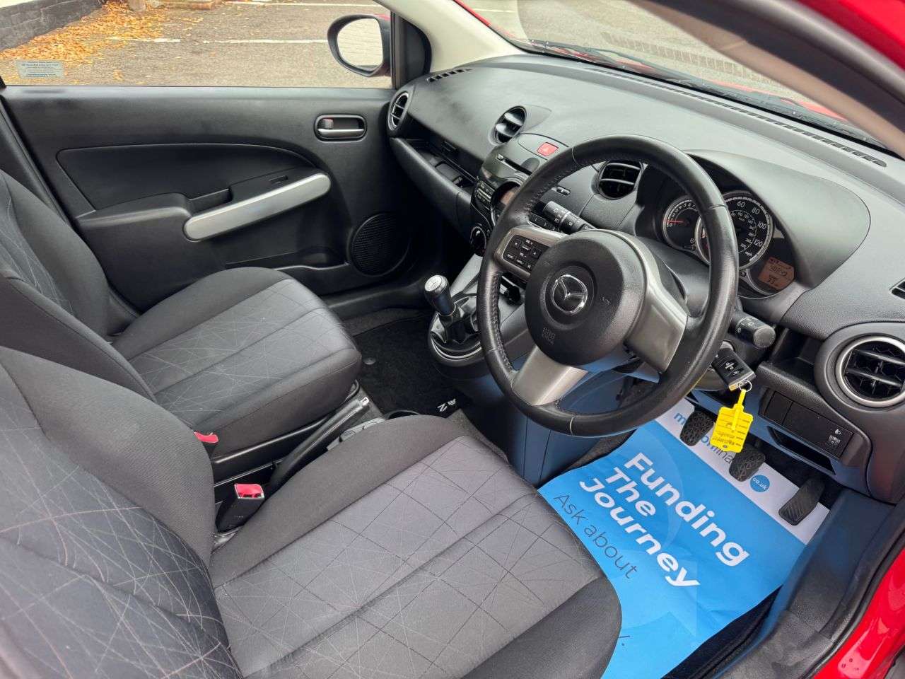 2011 MAZDA MAZDA2 2011 MAZDA MAZDA2