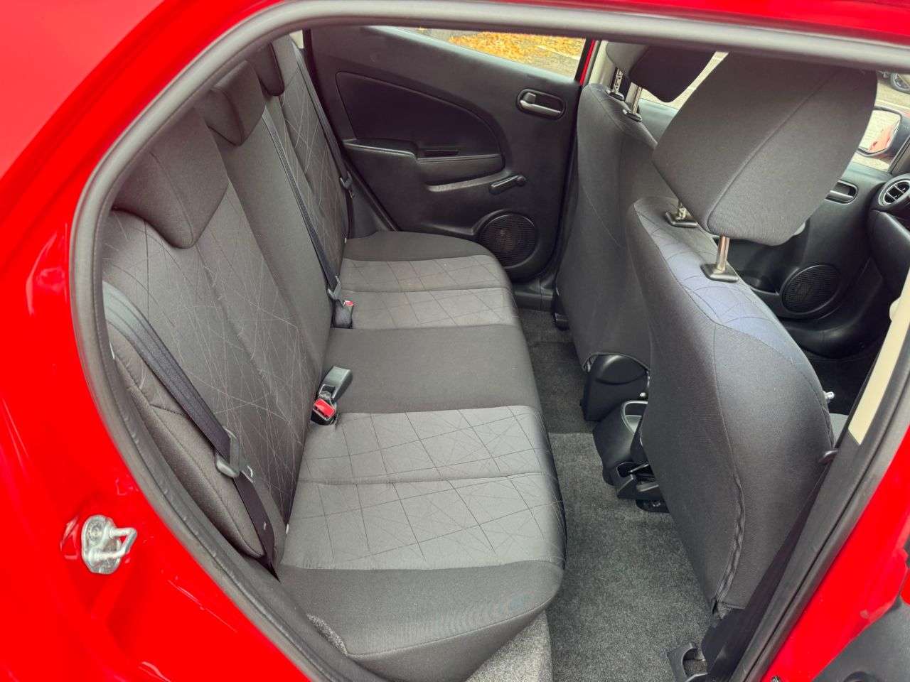 2011 MAZDA MAZDA2 2011 MAZDA MAZDA2