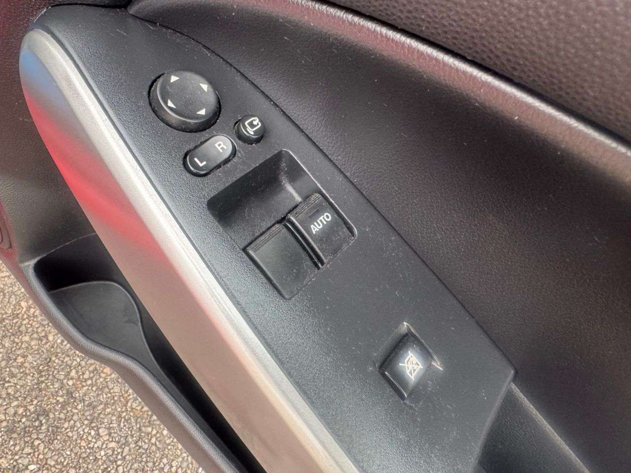 2011 MAZDA MAZDA2 2011 MAZDA MAZDA2
