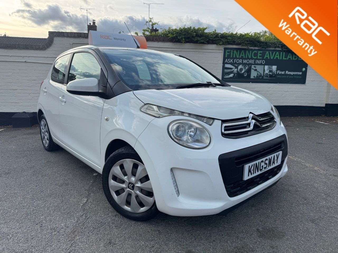 A 2015 CITROEN C1 1.0 VTi Feel Hatchback 5dr Petrol Manual Euro 5 (Euro 5) (68 ps) A 2015 CITROEN C1 1.0 VTi Feel Hatchback 5dr Petrol Manual Euro 5 (Euro 5) (68 ps)