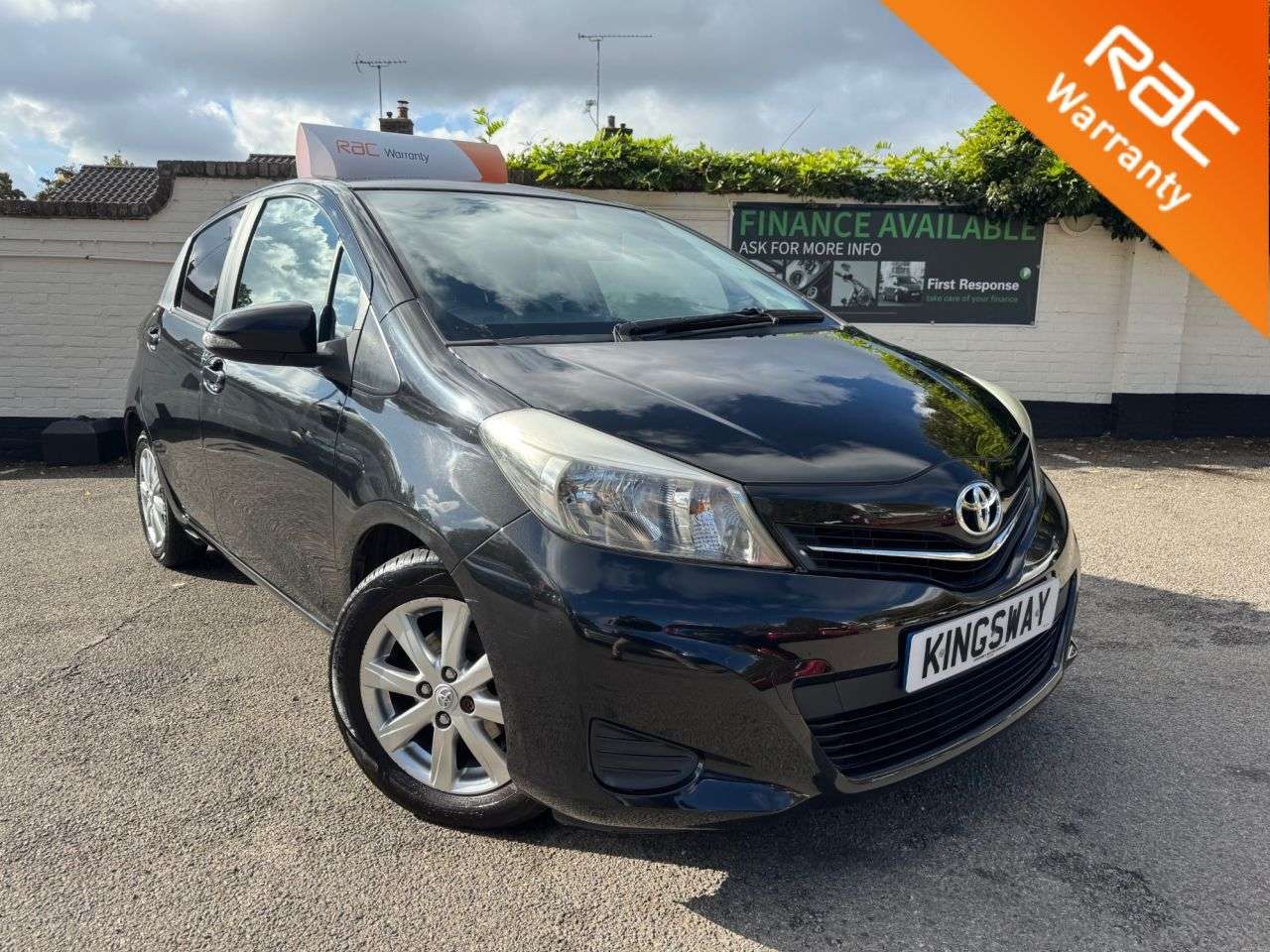 A 2013 TOYOTA YARIS 1.33 Dual VVT-i TR Hatchback 5dr Petrol Manual Euro 5 (101 ps) WE WANT YOUR A 2013 TOYOTA YARIS 1.33 Dual VVT-i TR Hatchback 5dr Petrol Manual Euro 5 (101 ps) WE WANT YOUR