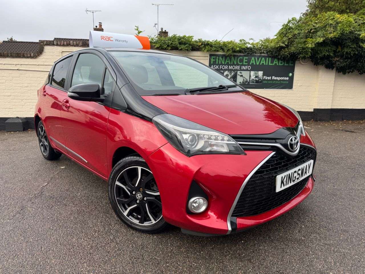 A 2016 TOYOTA YARIS 1.33 Dual VVT-i Design Hatchback 5dr Petrol Manual Euro 6 (99 ps) 6 MONTHS A 2016 TOYOTA YARIS 1.33 Dual VVT-i Design Hatchback 5dr Petrol Manual Euro 6 (99 ps) 6 MONTHS