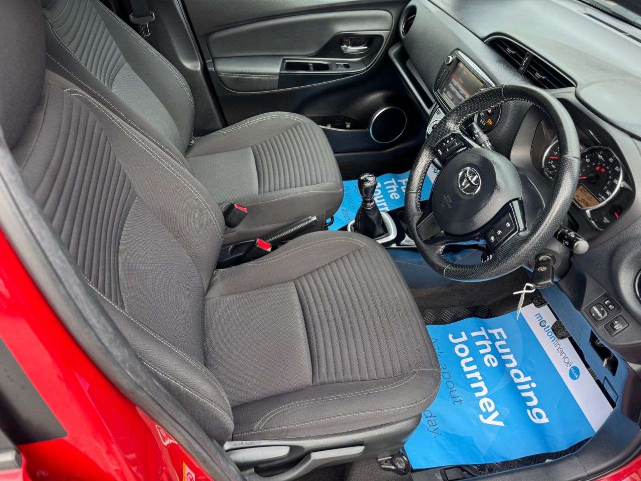 2016 TOYOTA YARIS 2016 TOYOTA YARIS