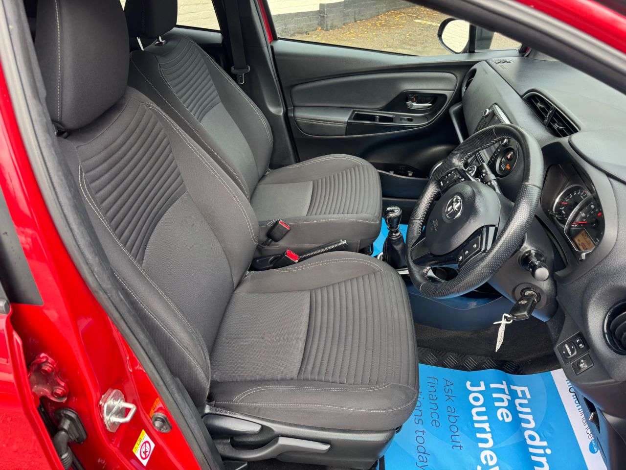 2016 TOYOTA YARIS 2016 TOYOTA YARIS