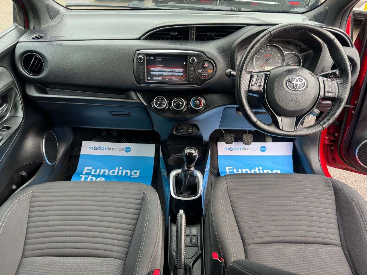 2016 TOYOTA YARIS 2016 TOYOTA YARIS