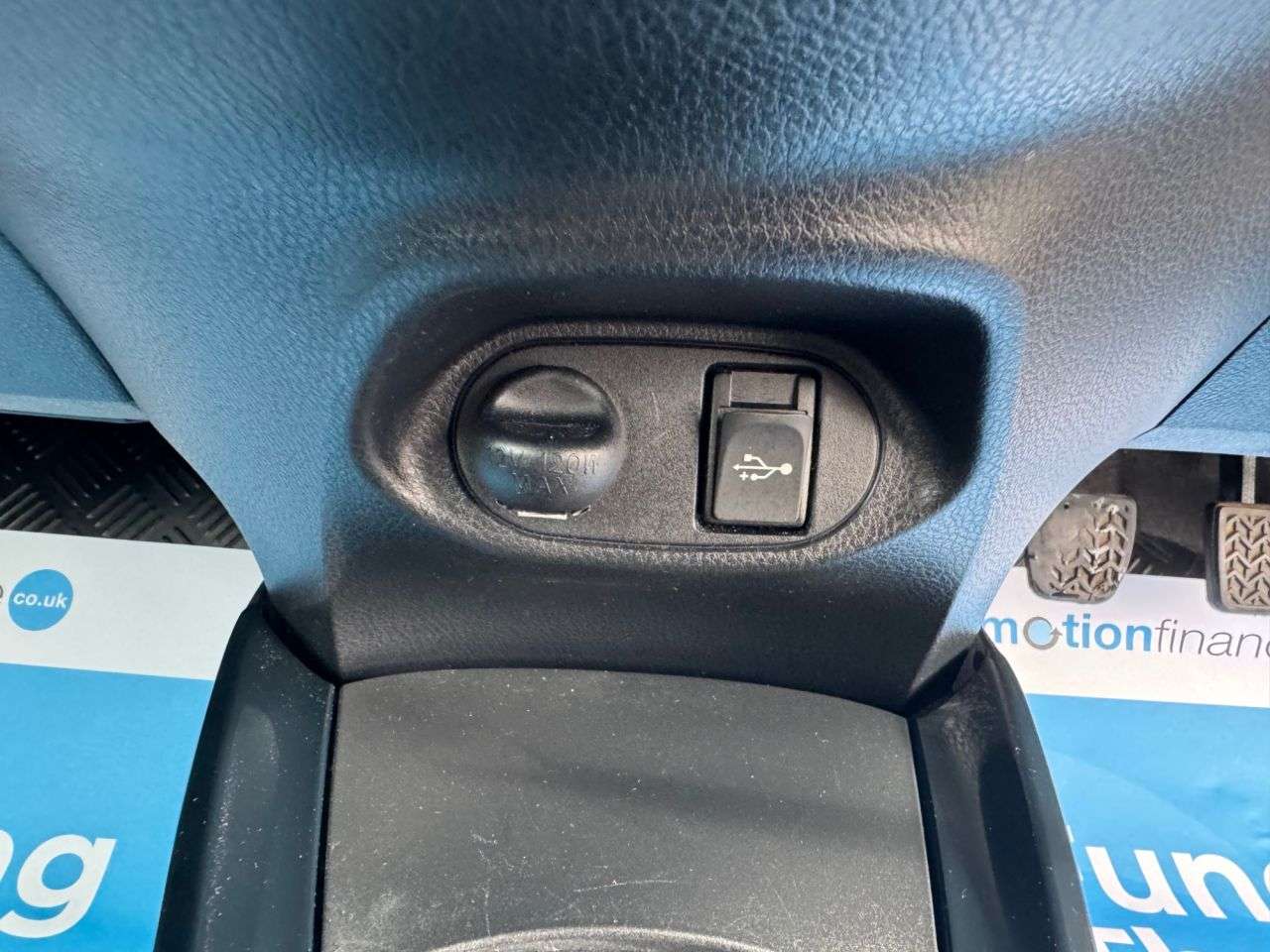 2016 TOYOTA YARIS 2016 TOYOTA YARIS