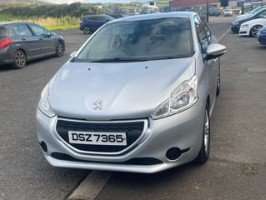 A 2014 PEUGEOT 208 1.4 HDi Access+ A 2014 PEUGEOT 208 1.4 HDi Access+