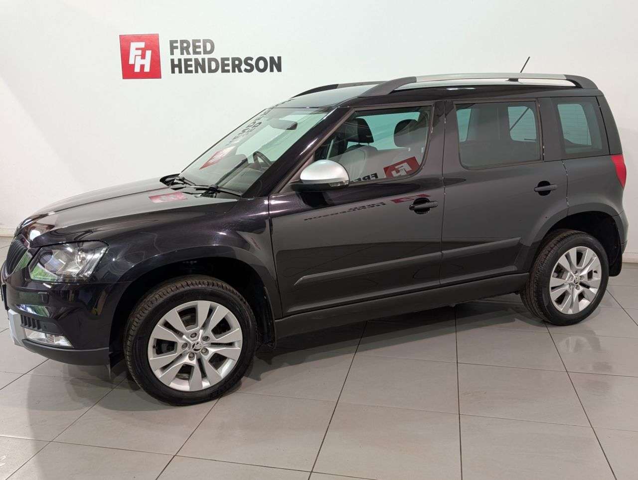 A 2017 SKODA YETI 1.2 TSI SE L Drive Outdoor 5dr Petrol DSG Euro 6 (s/s) (110 ps) ** SATELLIT A 2017 SKODA YETI 1.2 TSI SE L Drive Outdoor 5dr Petrol DSG Euro 6 (s/s) (110 ps) ** SATELLIT