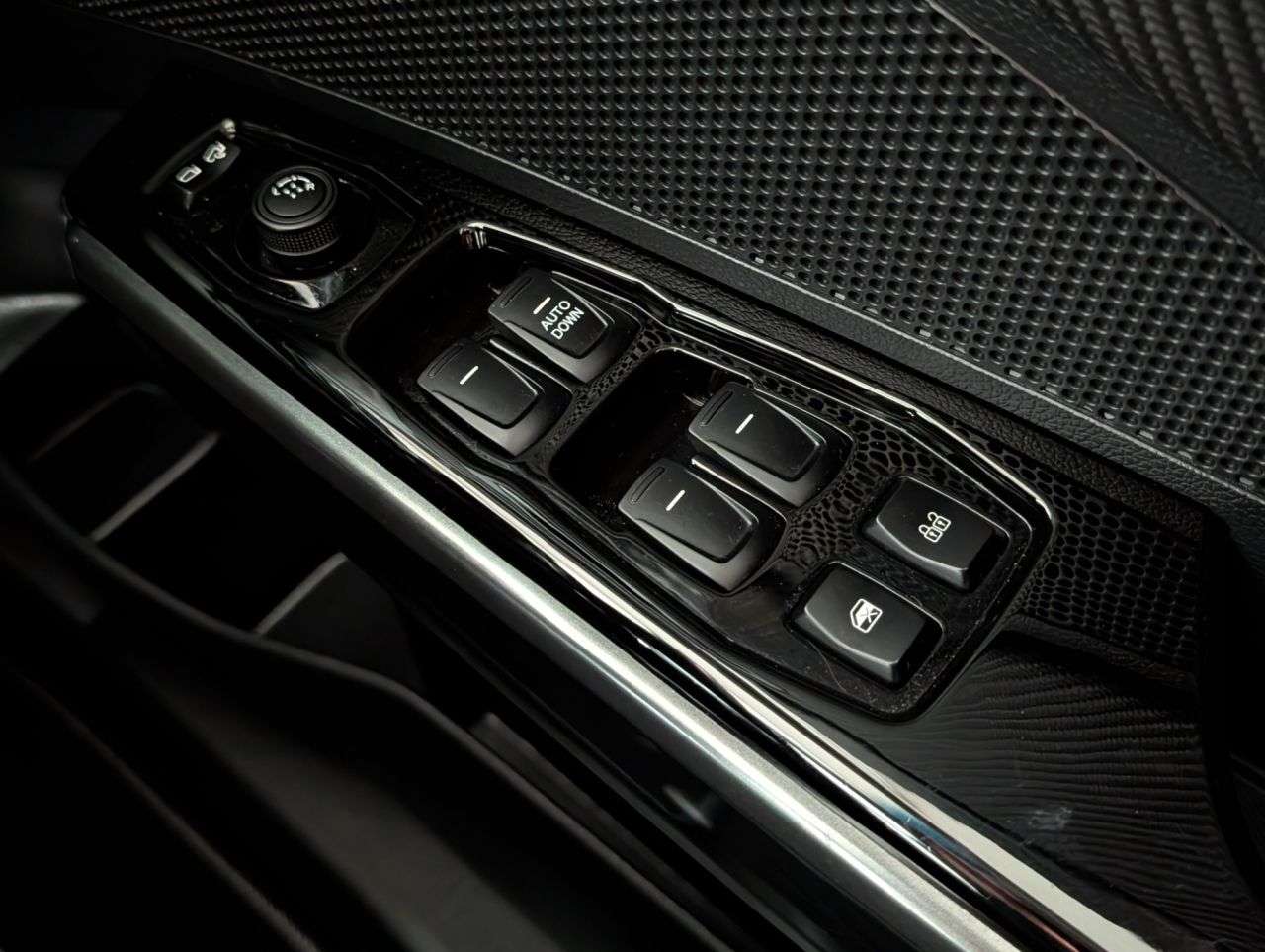 2024 KGM TIVOLI 2024 KGM TIVOLI