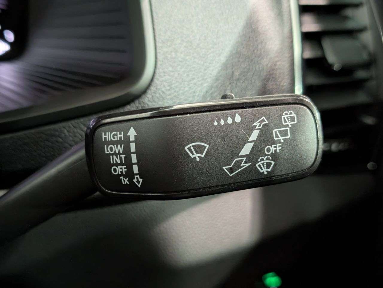 2023 SKODA KAROQ 2023 SKODA KAROQ