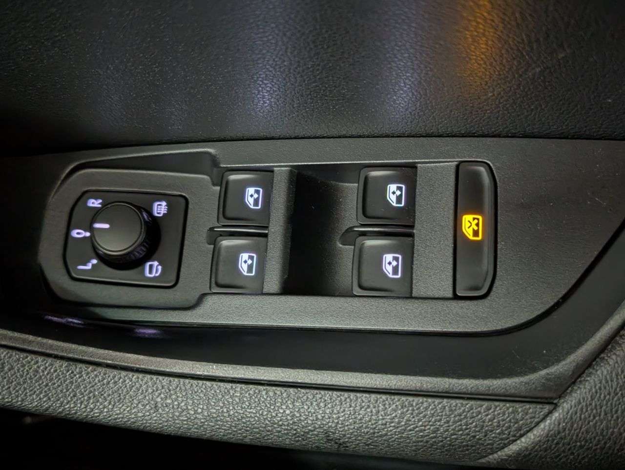 2023 SKODA KAROQ 2023 SKODA KAROQ