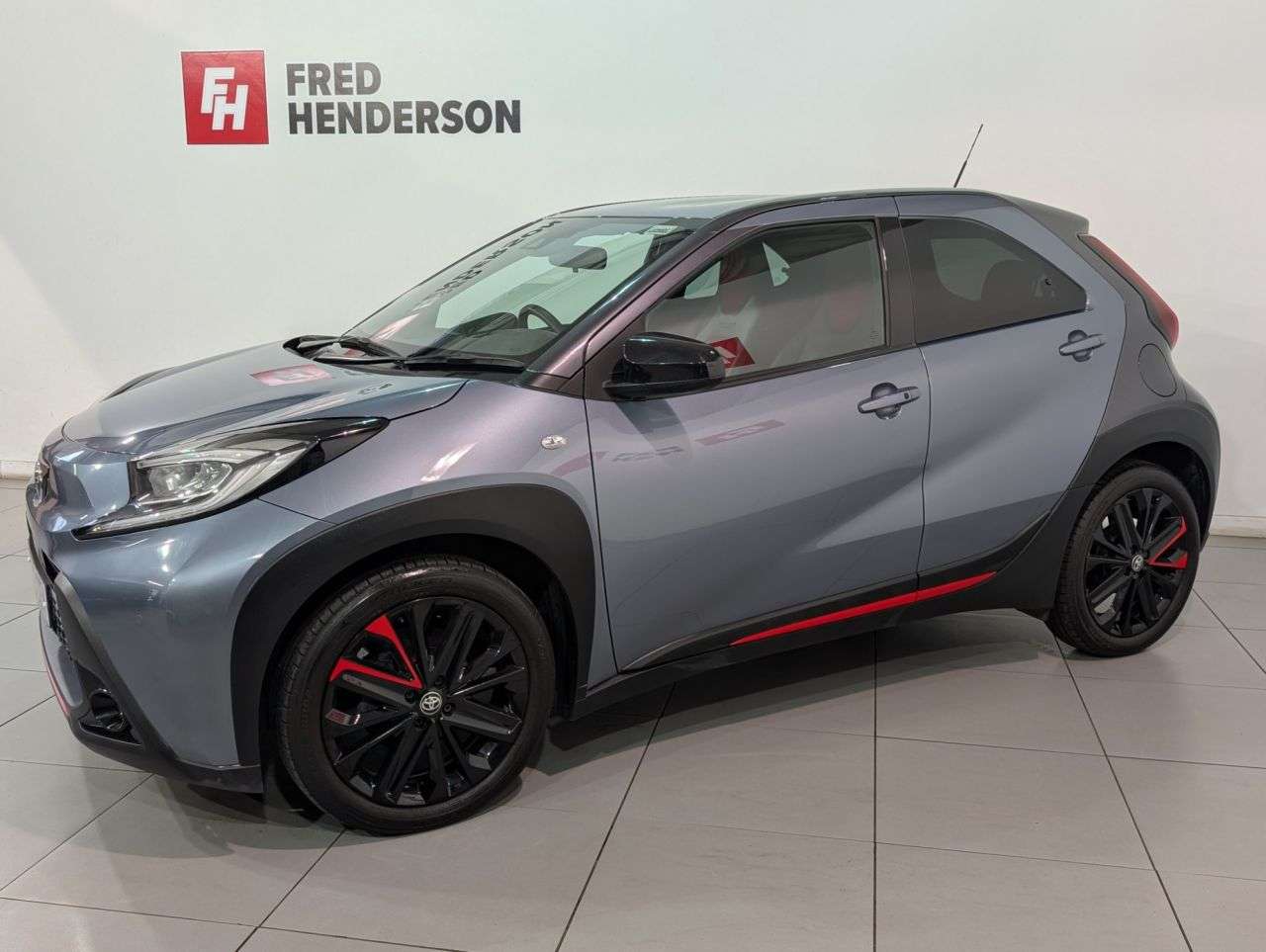 A 2023 TOYOTA AYGO X 1.0 VVT-i Undercover Hatchback 5dr Petrol Manual Euro 6 (s/s) (72 ps) Manuf A 2023 TOYOTA AYGO X 1.0 VVT-i Undercover Hatchback 5dr Petrol Manual Euro 6 (s/s) (72 ps) Manuf