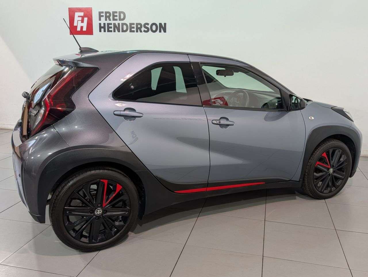 2023 TOYOTA AYGO X 2023 TOYOTA AYGO X