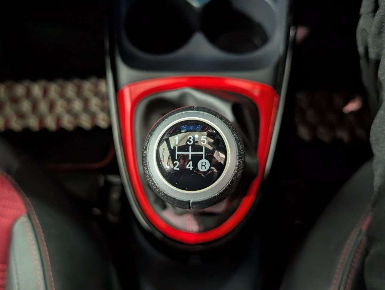 2023 TOYOTA AYGO X 2023 TOYOTA AYGO X