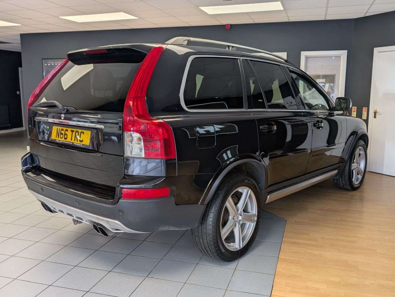 2011 VOLVO XC90 2011 VOLVO XC90