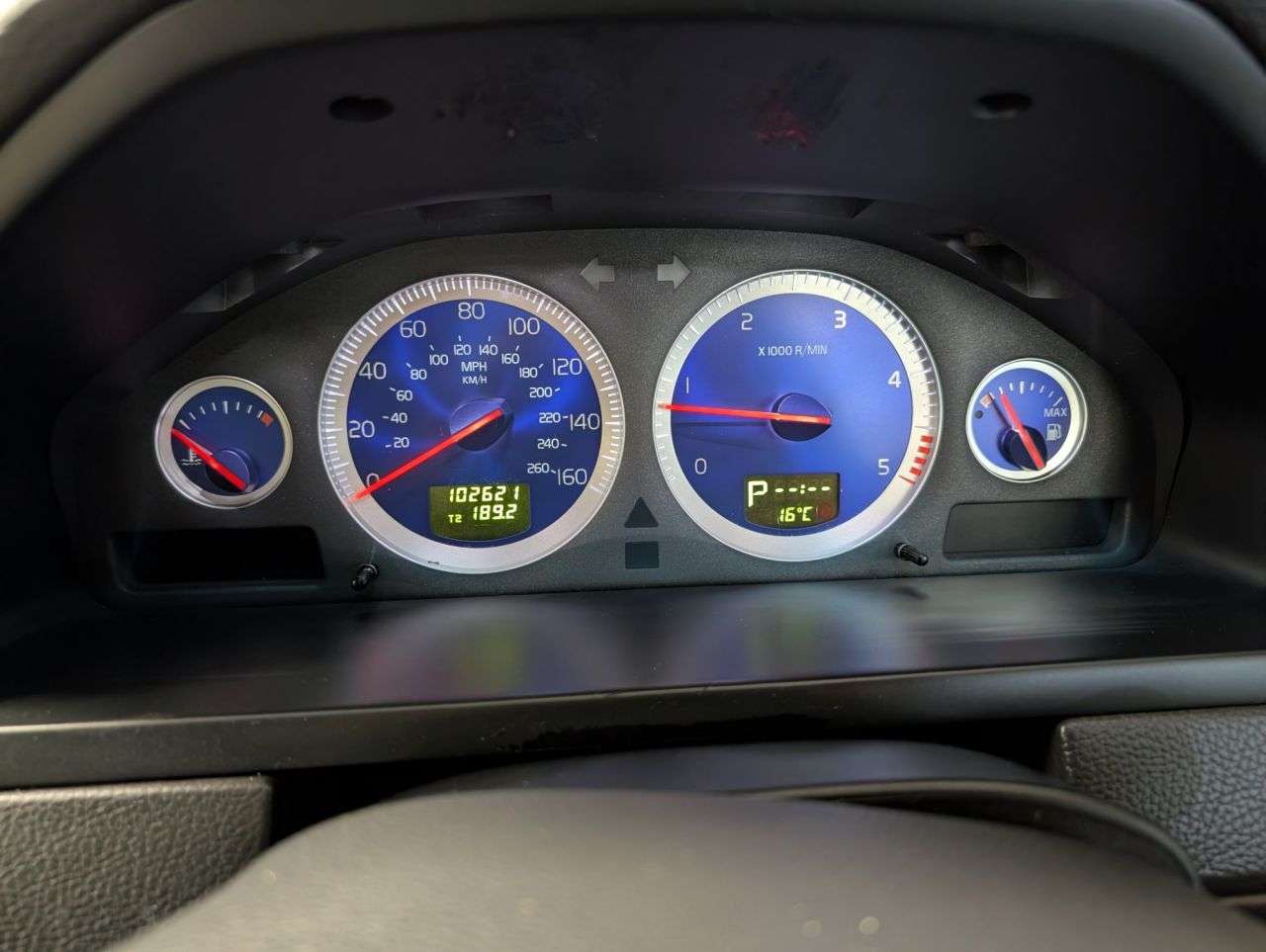 2011 VOLVO XC90 2011 VOLVO XC90