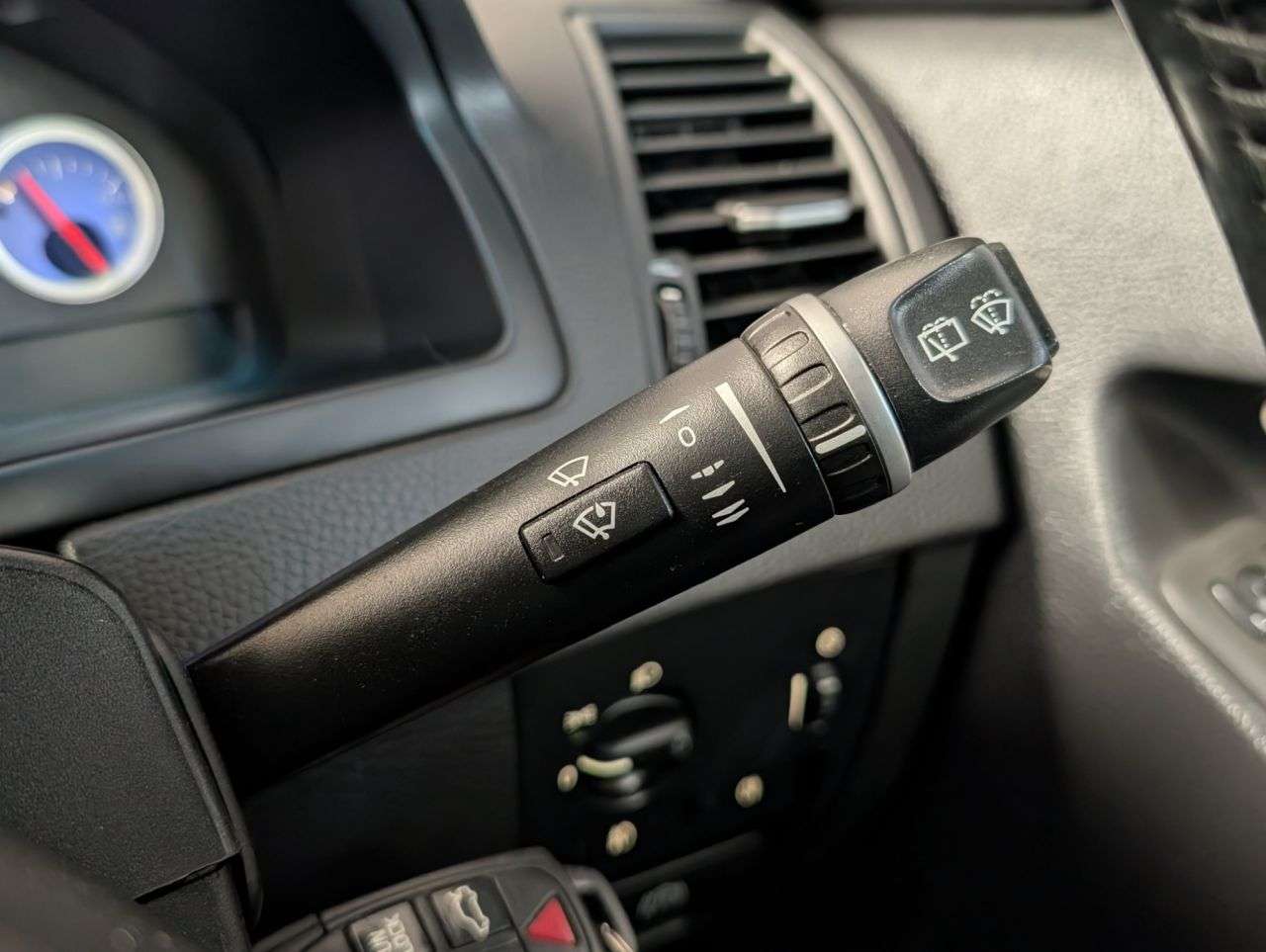 2011 VOLVO XC90 2011 VOLVO XC90