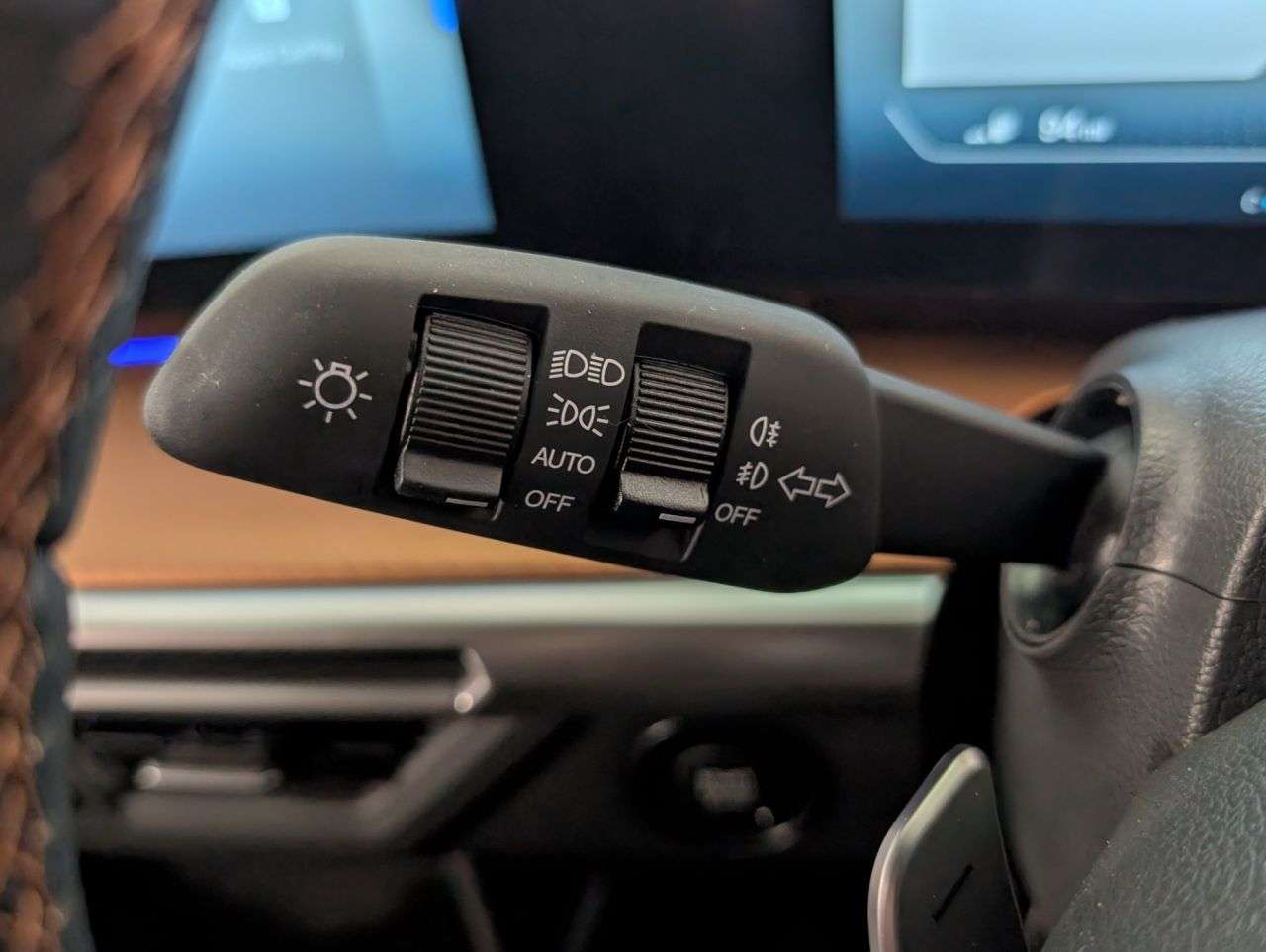 2025 KGM TORRES 2025 KGM TORRES