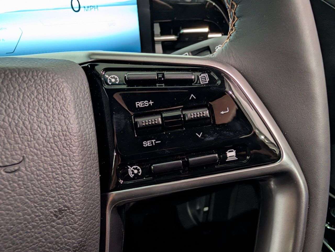 2025 KGM TORRES 2025 KGM TORRES