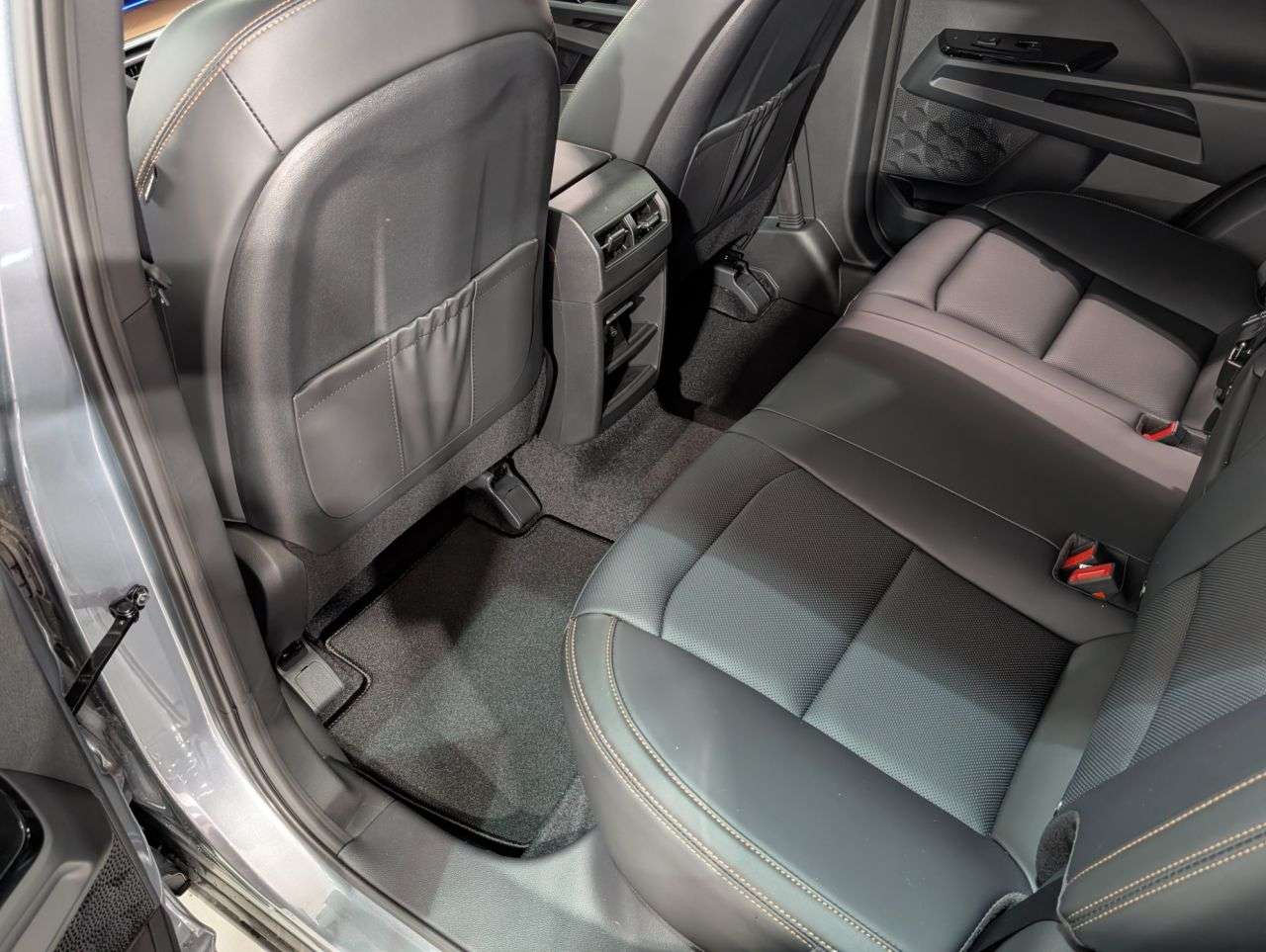 2025 KGM TORRES 2025 KGM TORRES