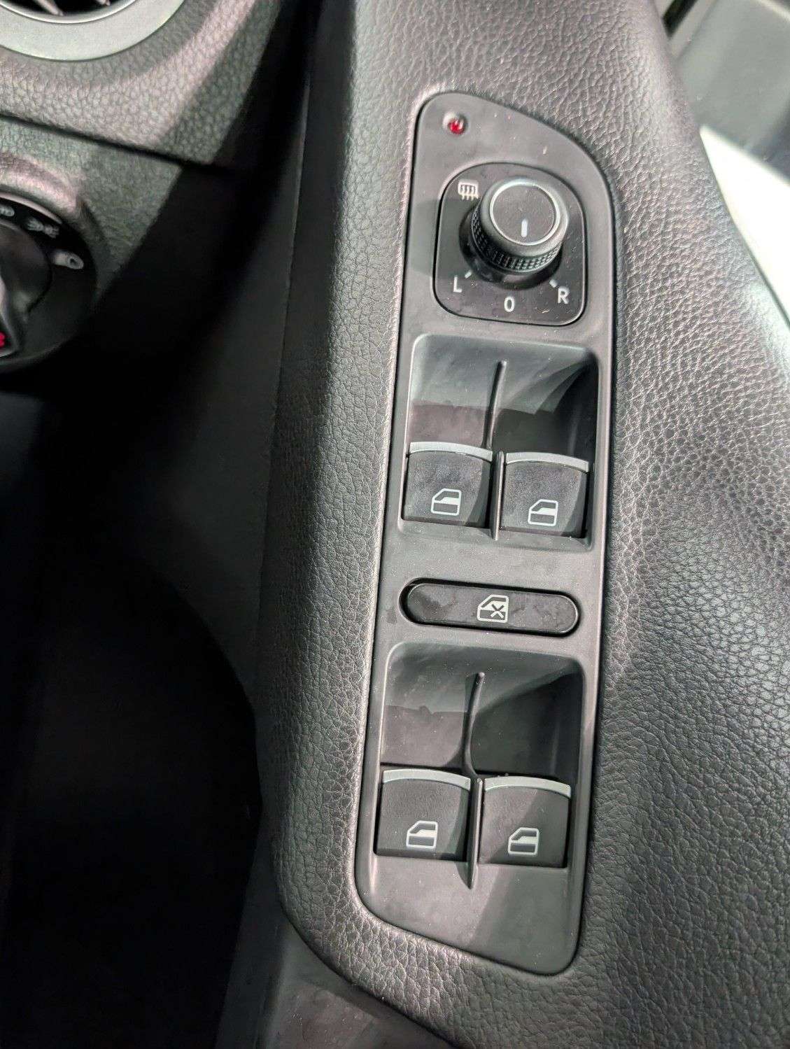 2015 VOLKSWAGEN TIGUAN 2015 VOLKSWAGEN TIGUAN